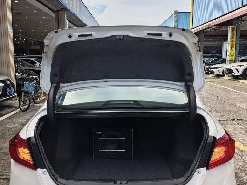 Honda Accord — миниатюра 15