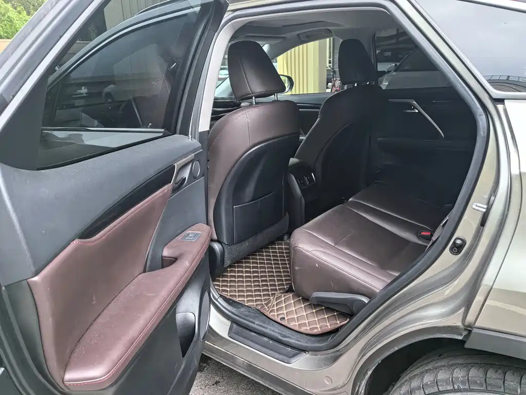 Lexus RX — миниатюра 5