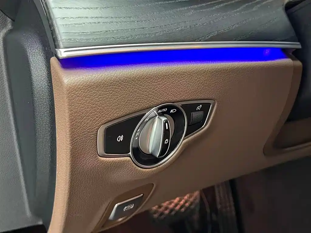 Mercedes-Benz E-Class E 2019 E 260 L Sport