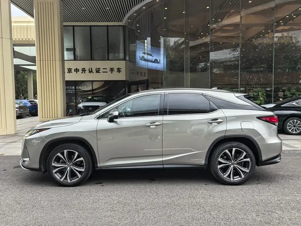 Lexus RX — миниатюра 3