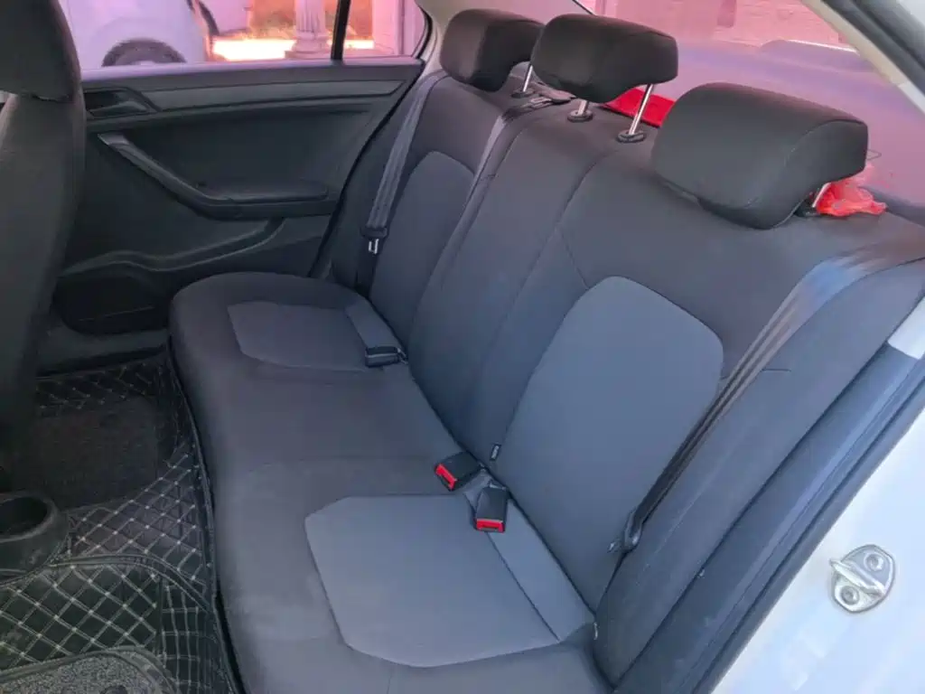 Volkswagen Jetta — миниатюра 17