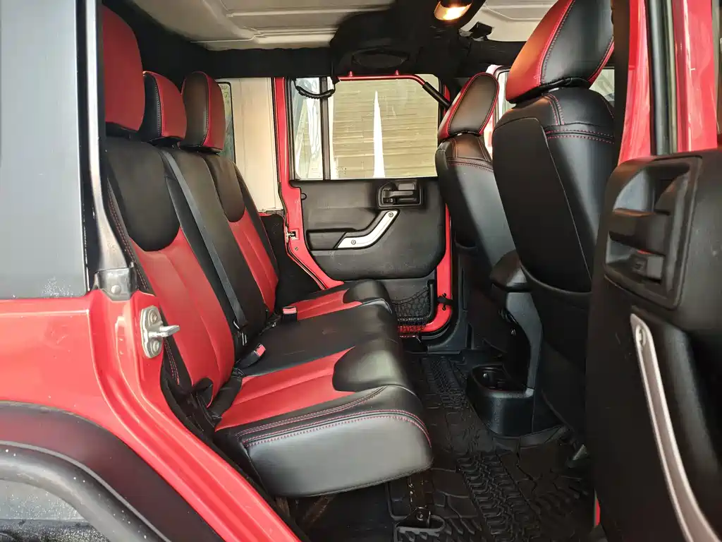 Jeep Wrangler — миниатюра 10