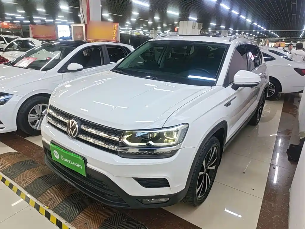 Volkswagen Tharu