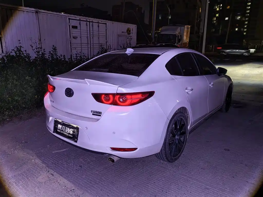 Mazda 3 Axela — миниатюра 9