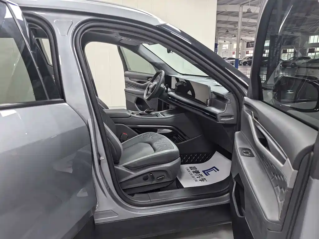 Ford Edge — миниатюра 14