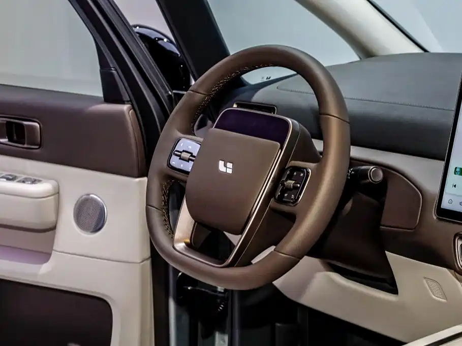 Li Auto Li MEGA — миниатюра 14
