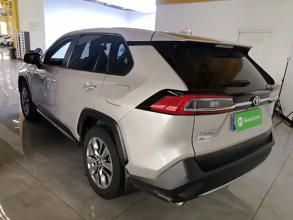 Toyota Wildlander — миниатюра 5
