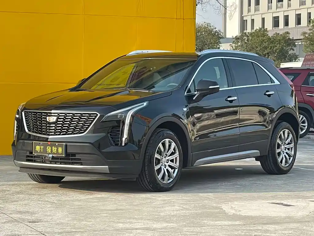CADILLAC XT4