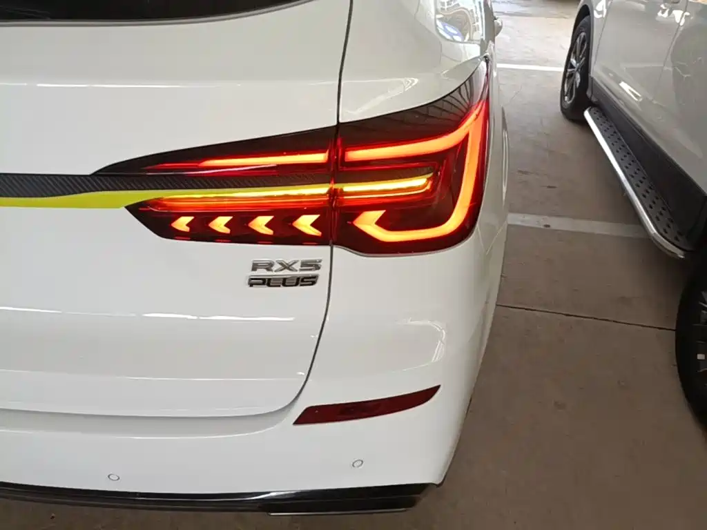 Roewe RX5 — миниатюра 8