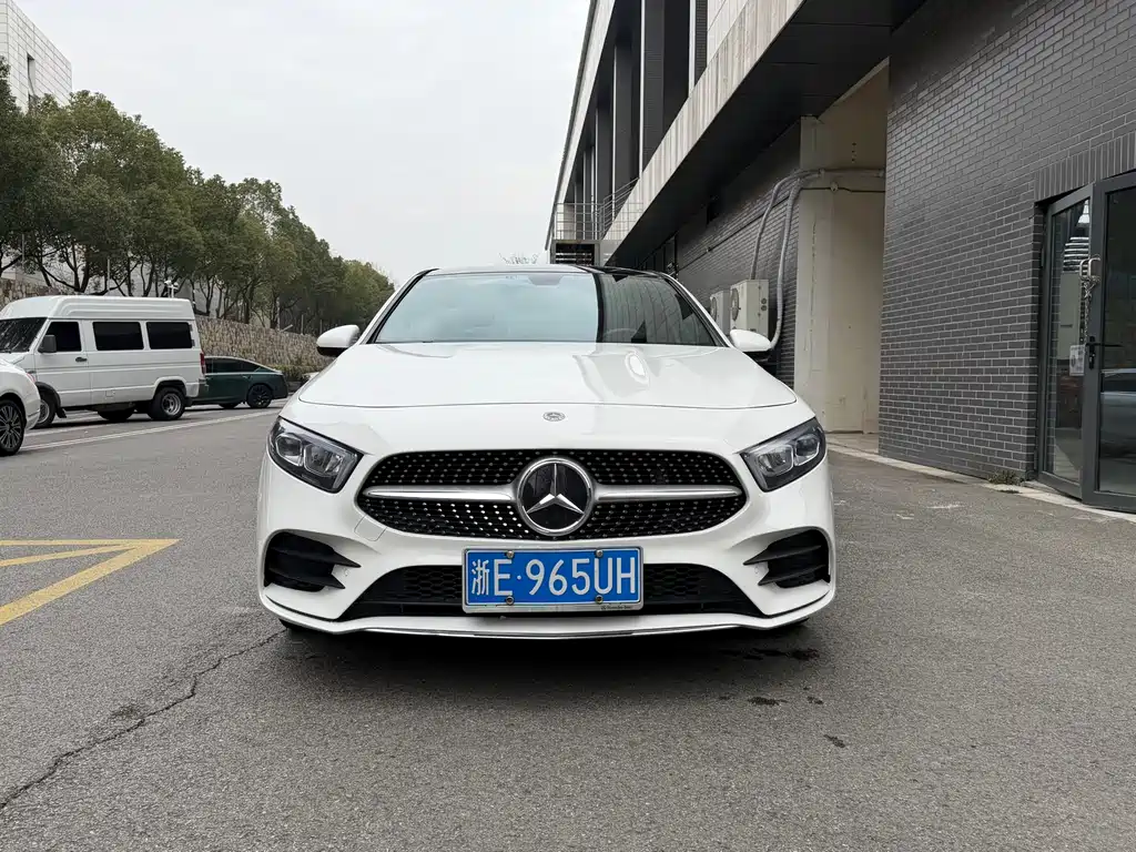 MERCEDES-BENZ A CLASS