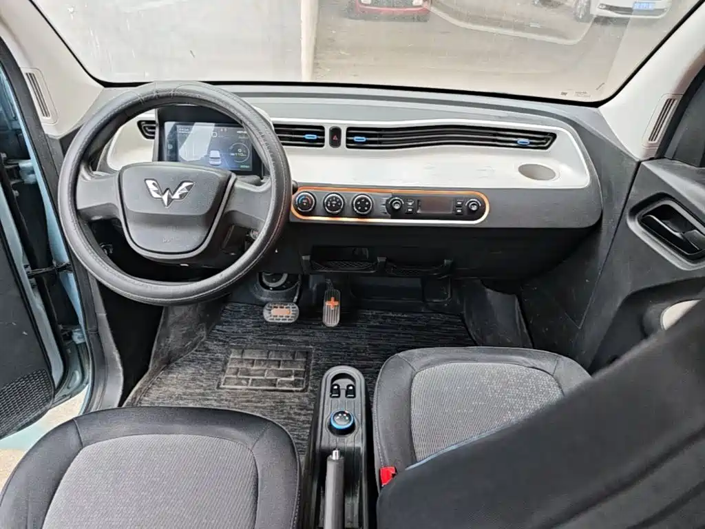 Wuling MINIEV — миниатюра 10