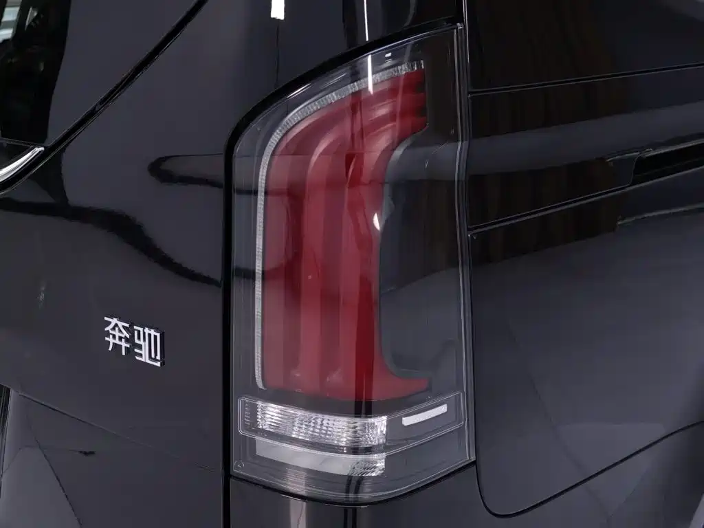 Mercedes-Benz V-Class — миниатюра 9