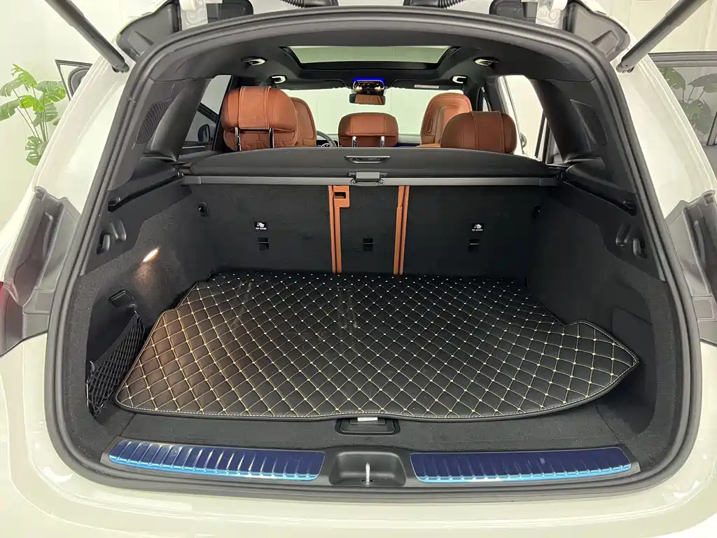 Mercedes-Benz GLC — миниатюра 10
