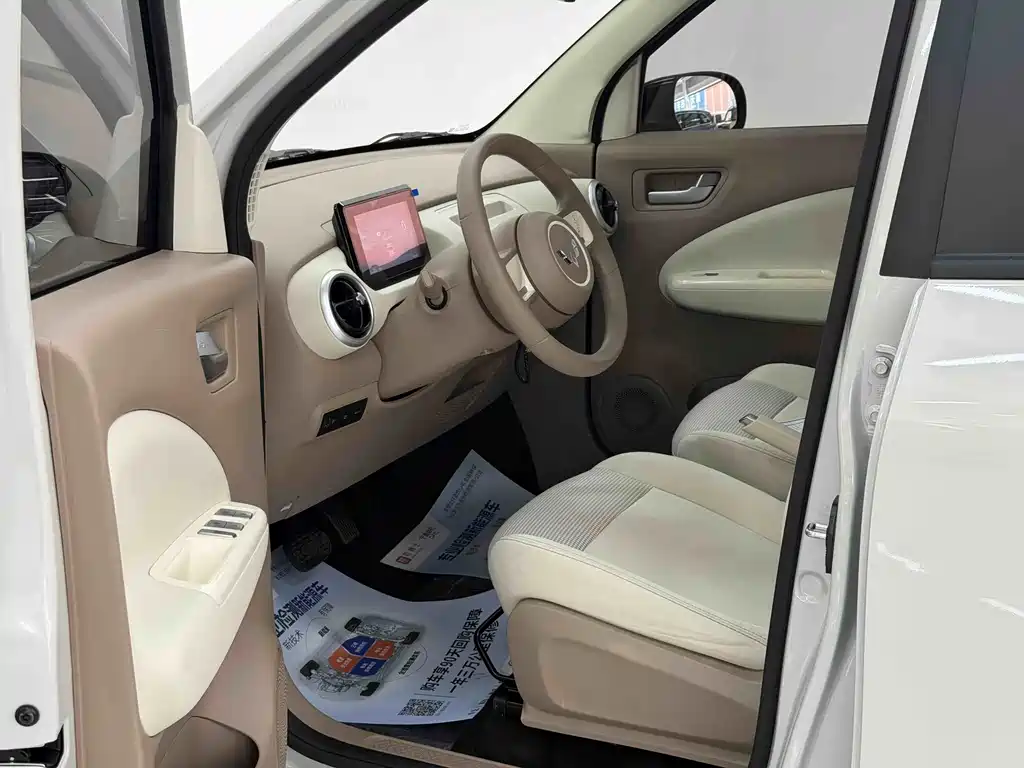 Wuling MINIEV — миниатюра 7