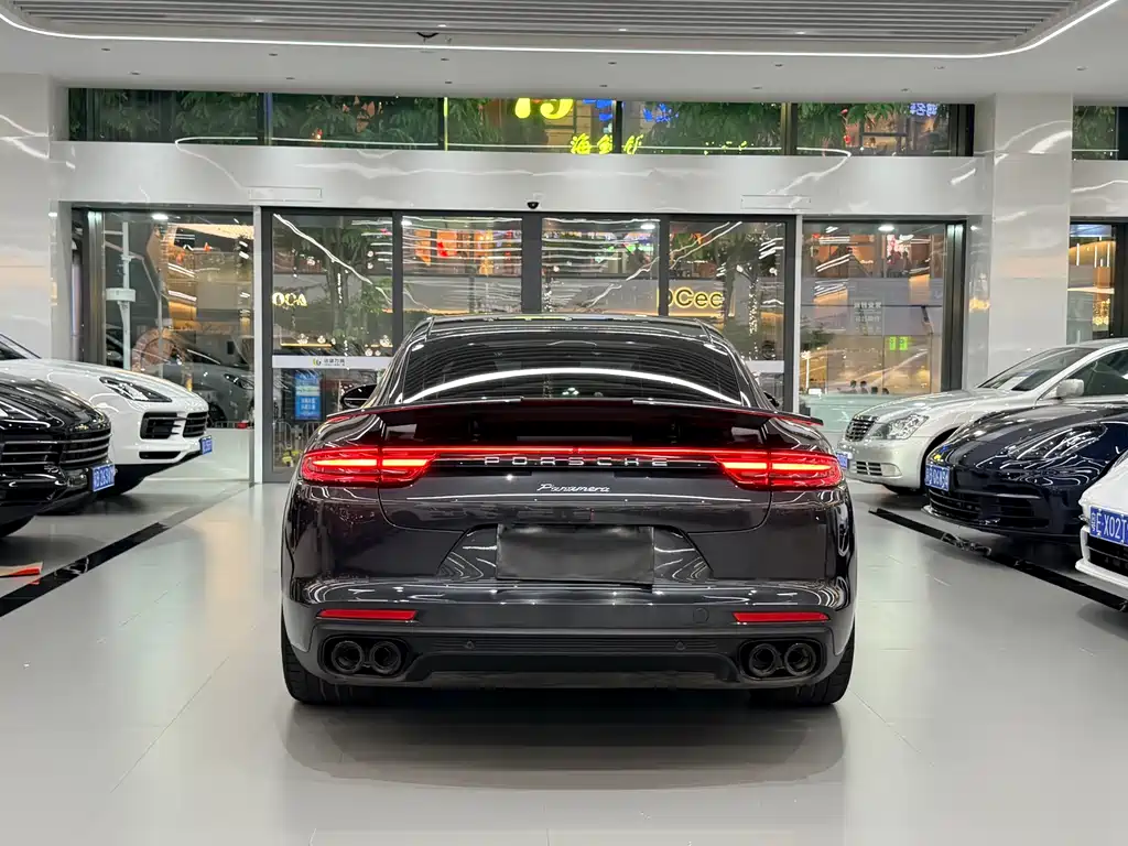 Porsche Panamera — миниатюра 16