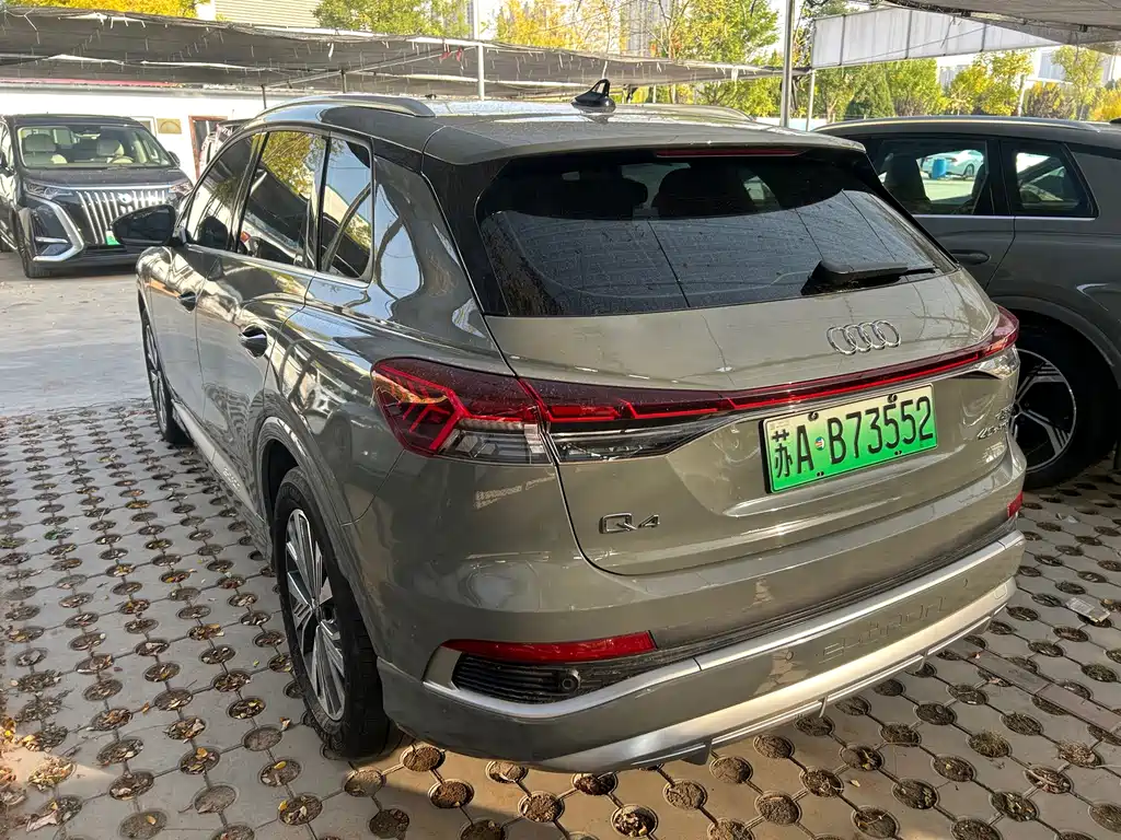 Audi Q4 e-tron — миниатюра 9