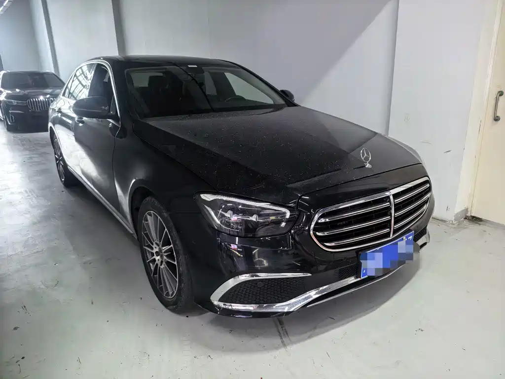 Mercedes-Benz E-Class — миниатюра 3