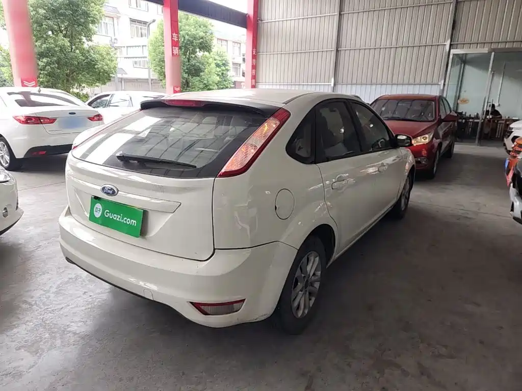 Ford Focus — миниатюра 7
