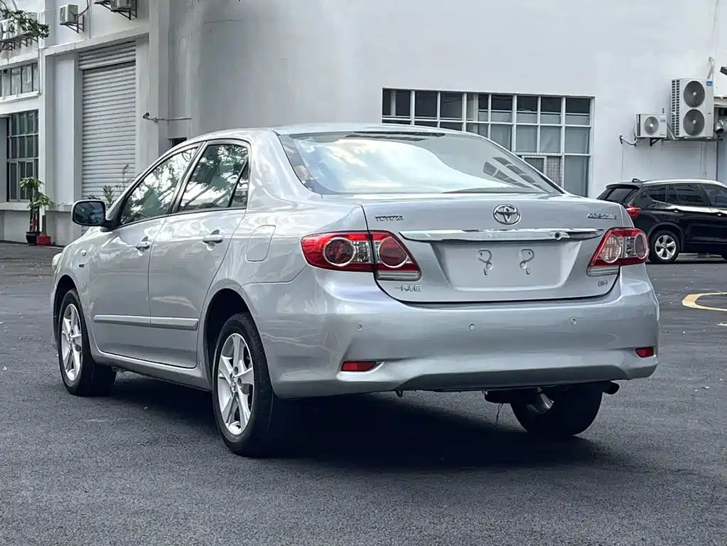 Toyota Corolla — миниатюра 14