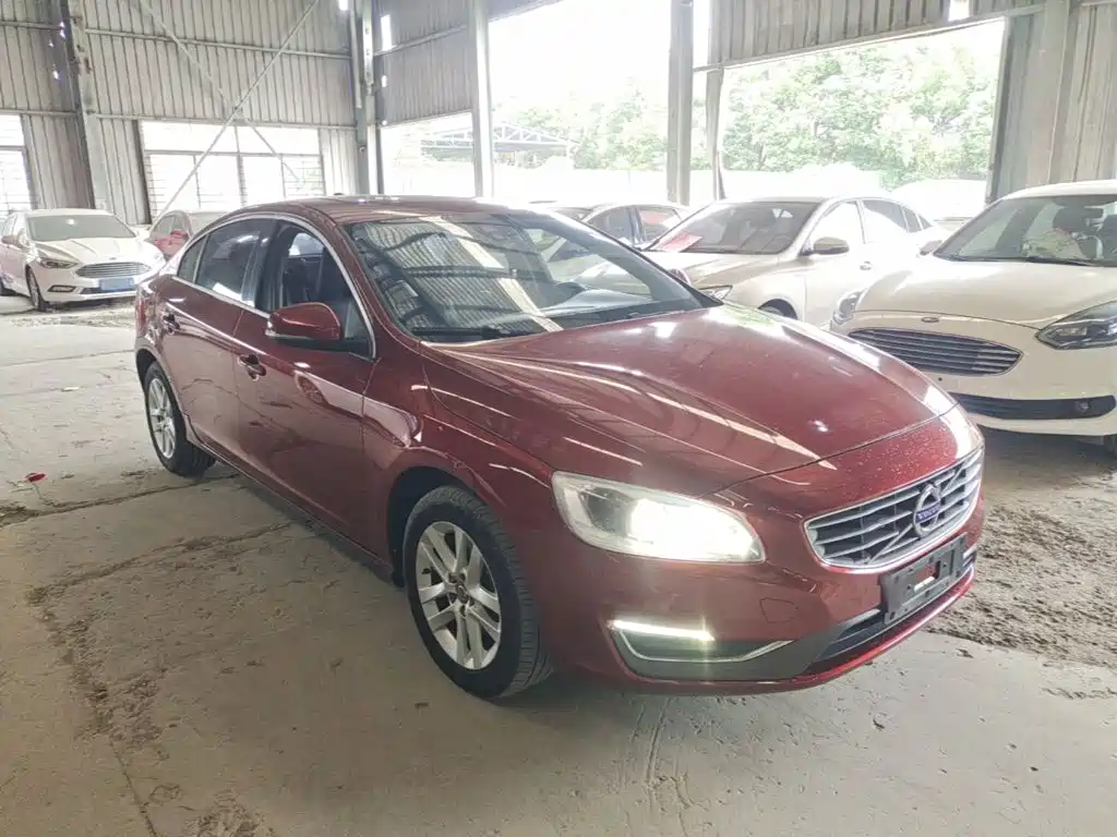 Volvo S60 — миниатюра 4
