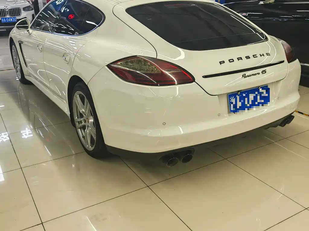 Porsche Panamera — миниатюра 4