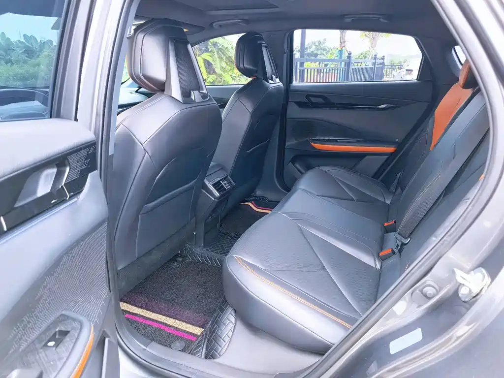 Changan UNI-V iDD — миниатюра 6