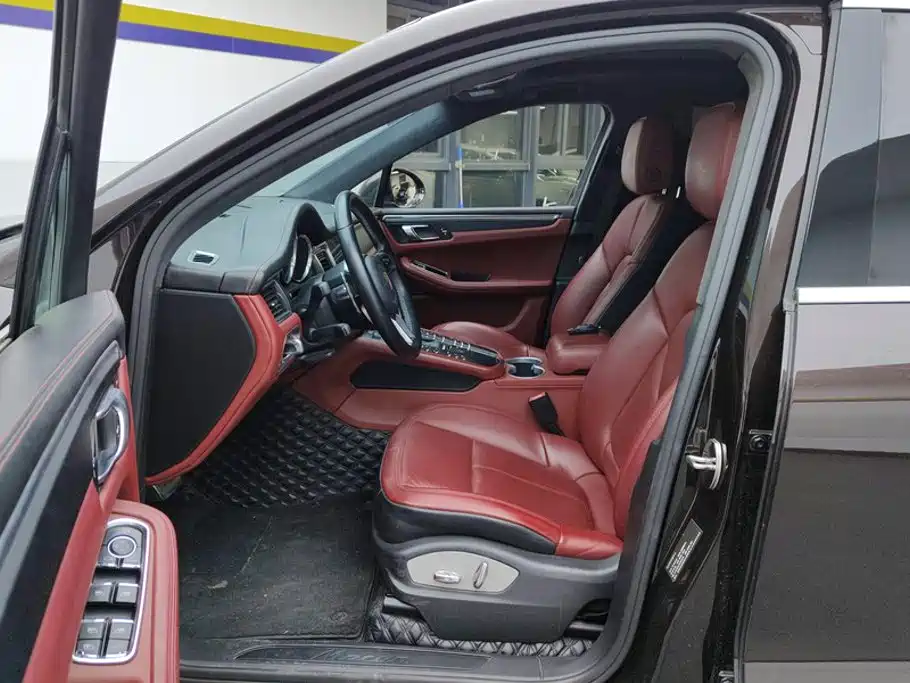 Porsche Macan — миниатюра 9