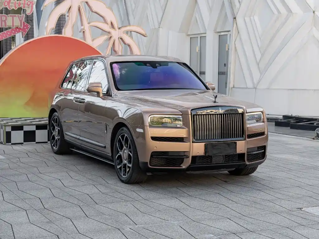 Rolls-Royce Cullinan — миниатюра 3