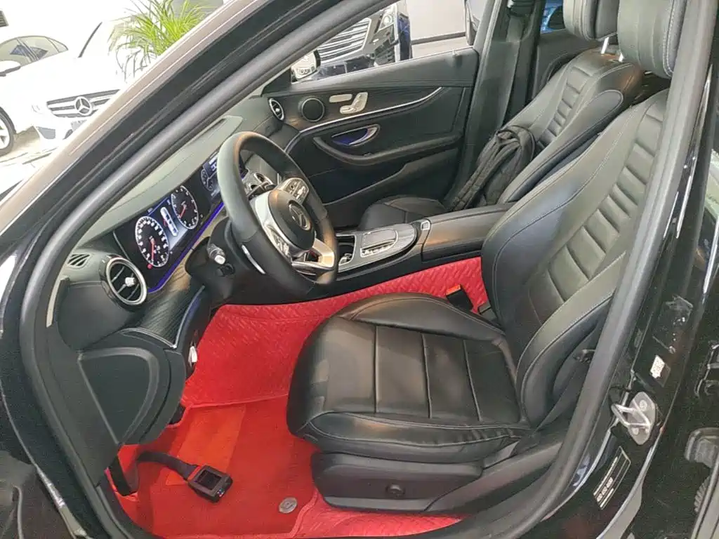 Mercedes-Benz E-Class — миниатюра 15