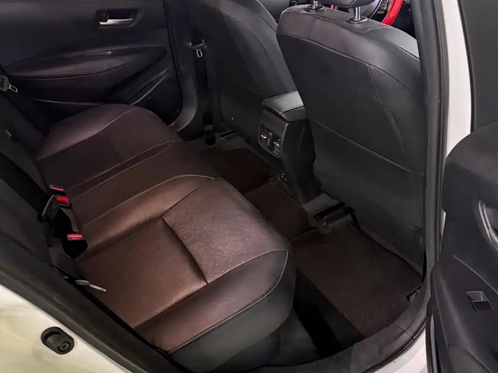 Toyota Corolla — миниатюра 5