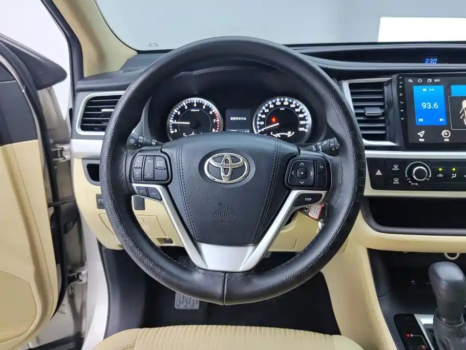 Toyota Highlander — миниатюра 15
