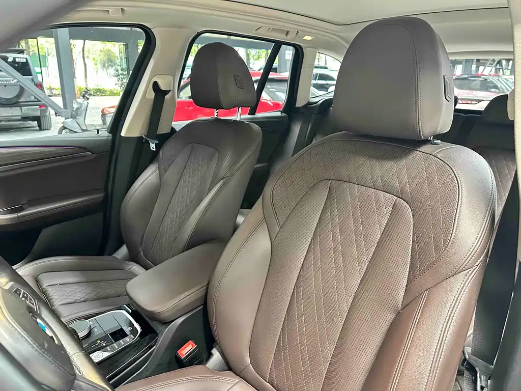 BMW X3 — миниатюра 27