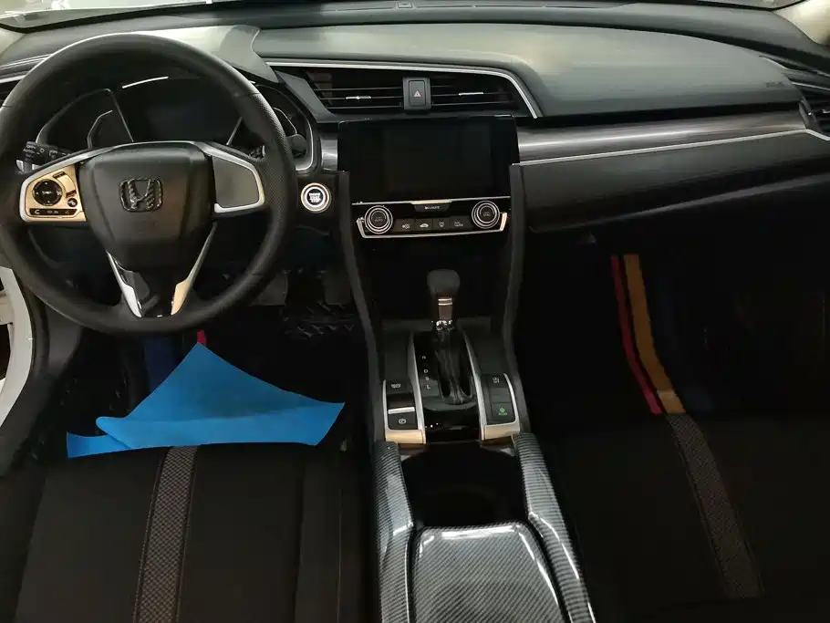 Honda Civic — миниатюра 12