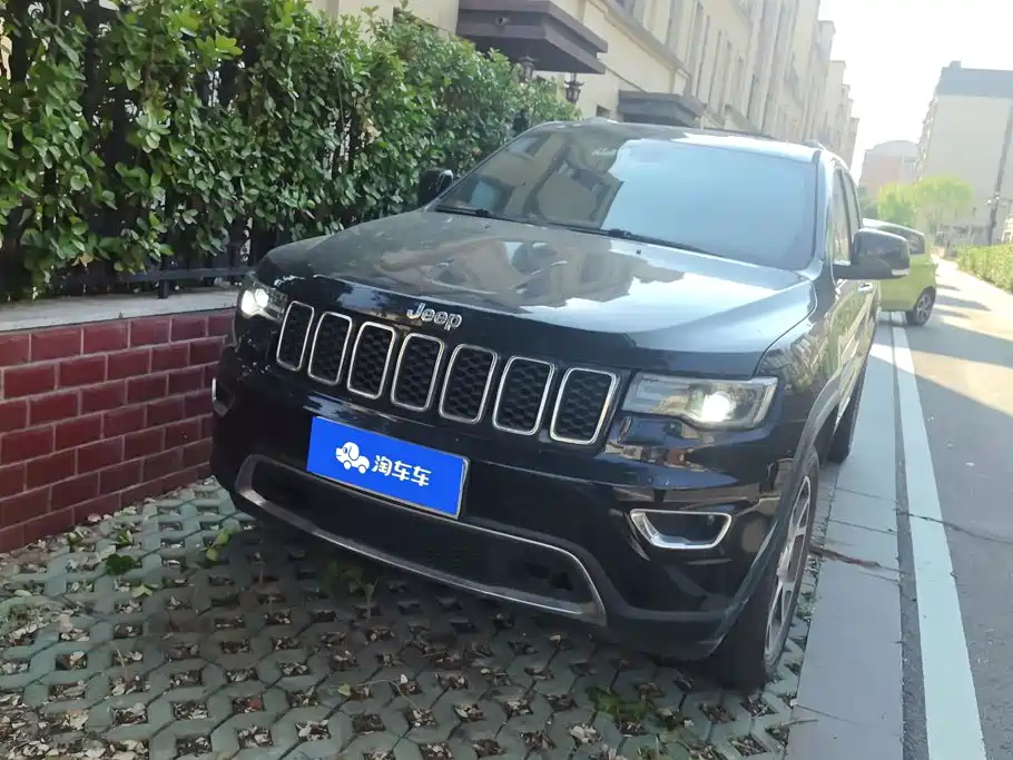 Jeep Grand Cherokee (Import) — миниатюра 2