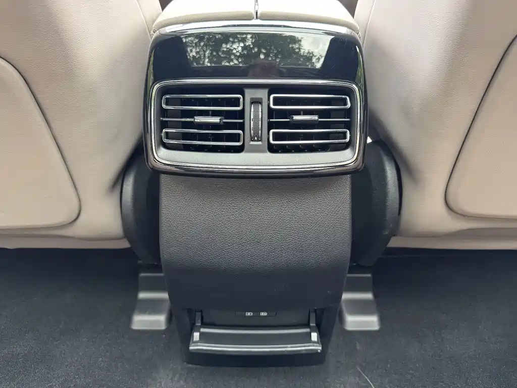 BYD Tang New Energy — миниатюра 18