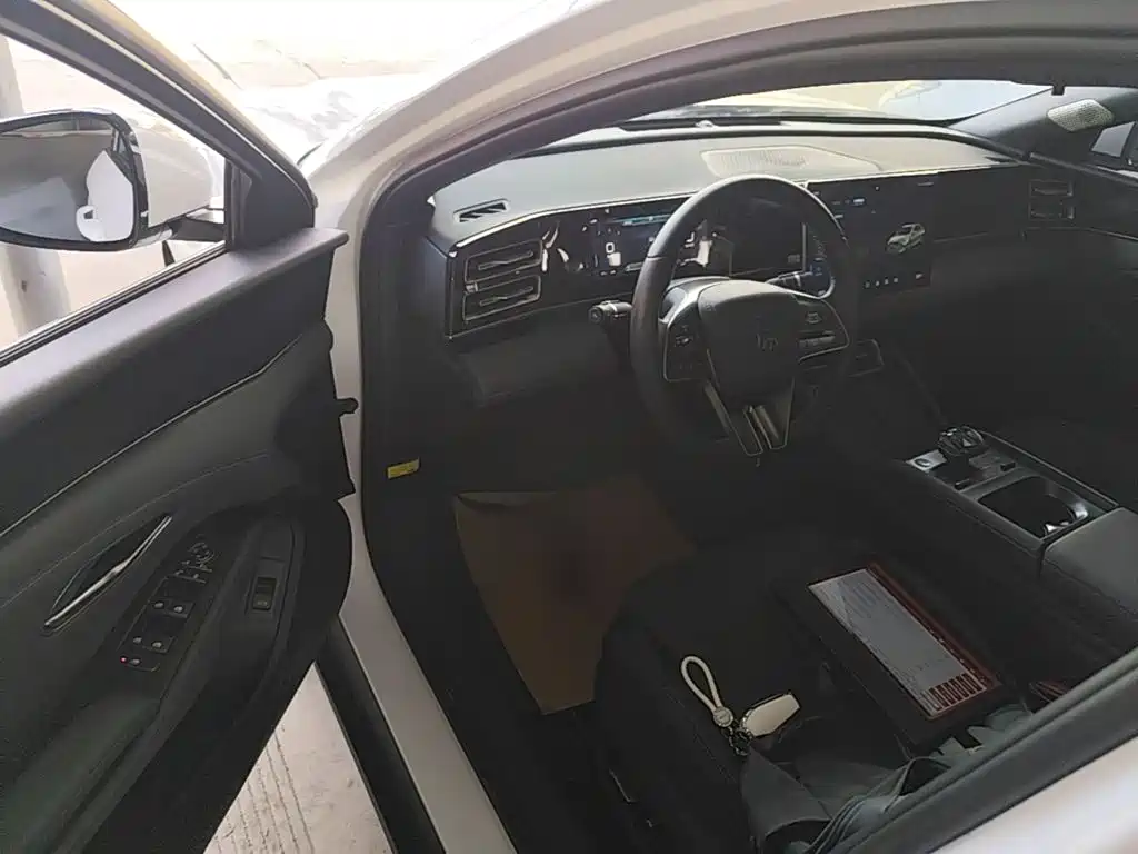 BYD Qin L — миниатюра 16