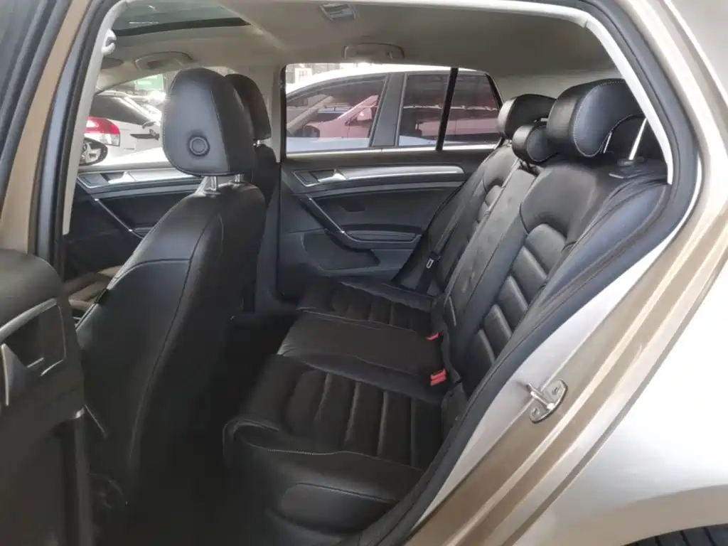 Volkswagen Golf — миниатюра 17