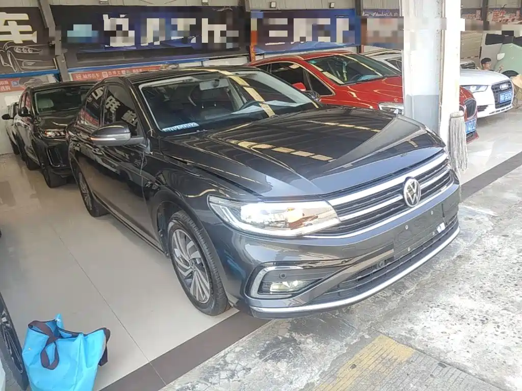 Volkswagen Bora — миниатюра 4