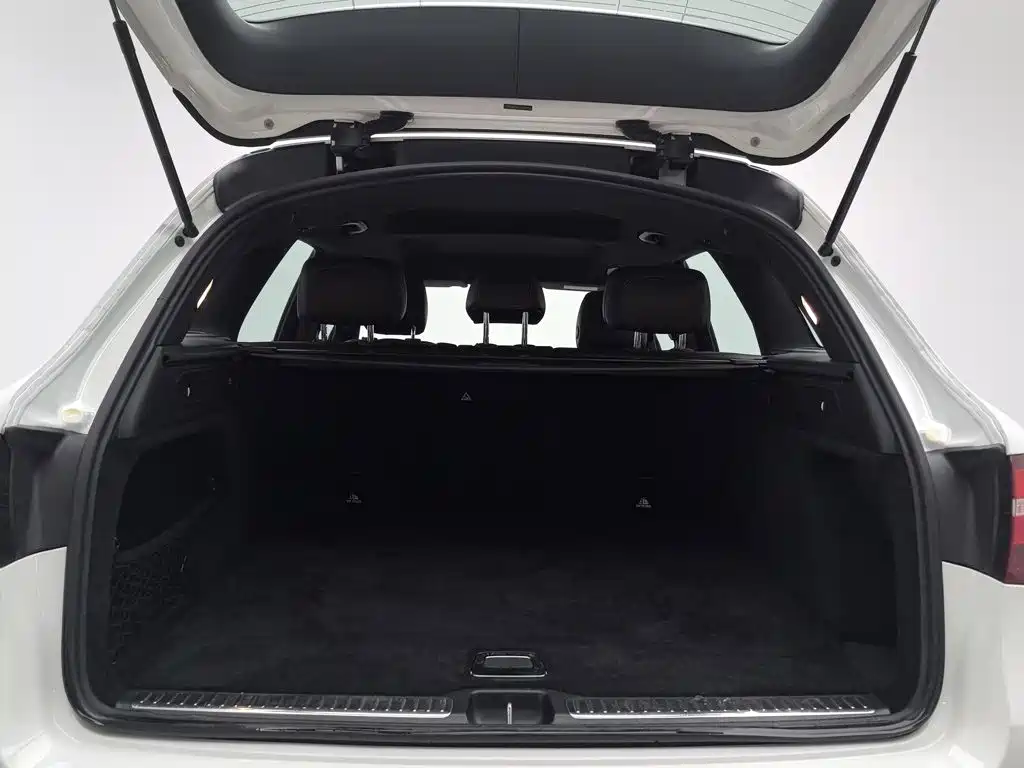 Mercedes-Benz GLC — миниатюра 16