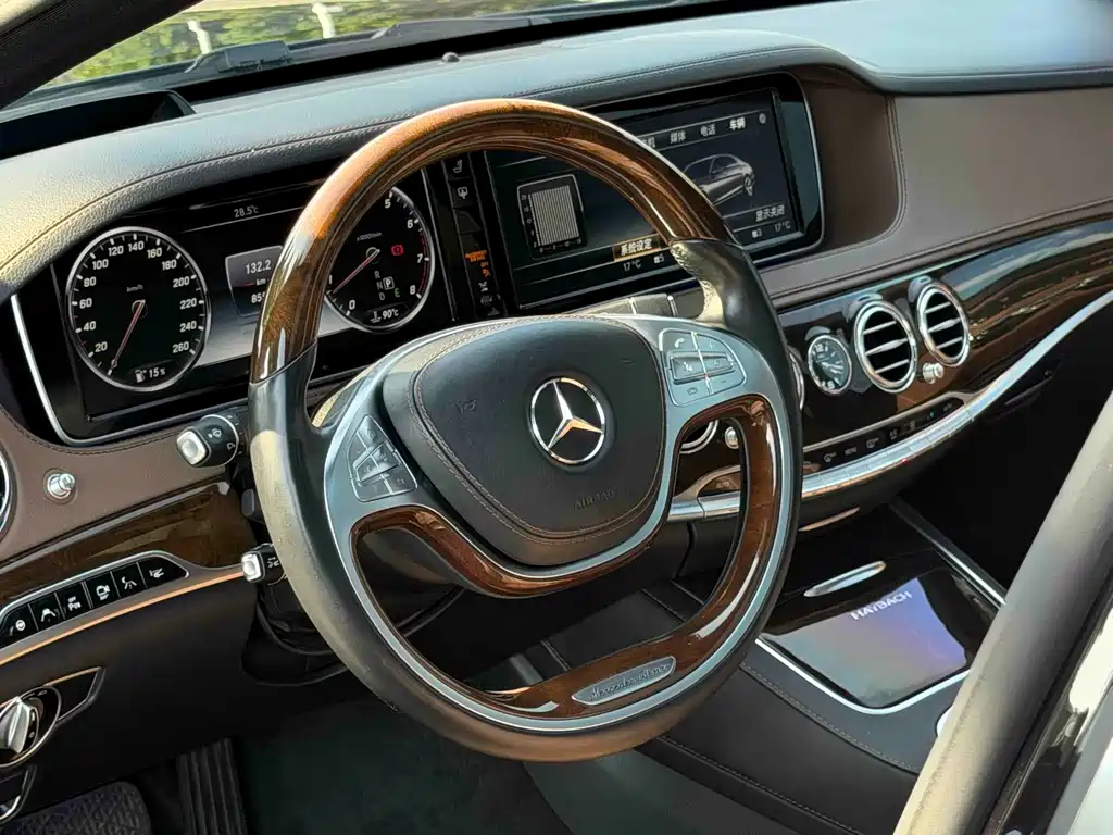 Mercedes-Benz S-Class — миниатюра 8