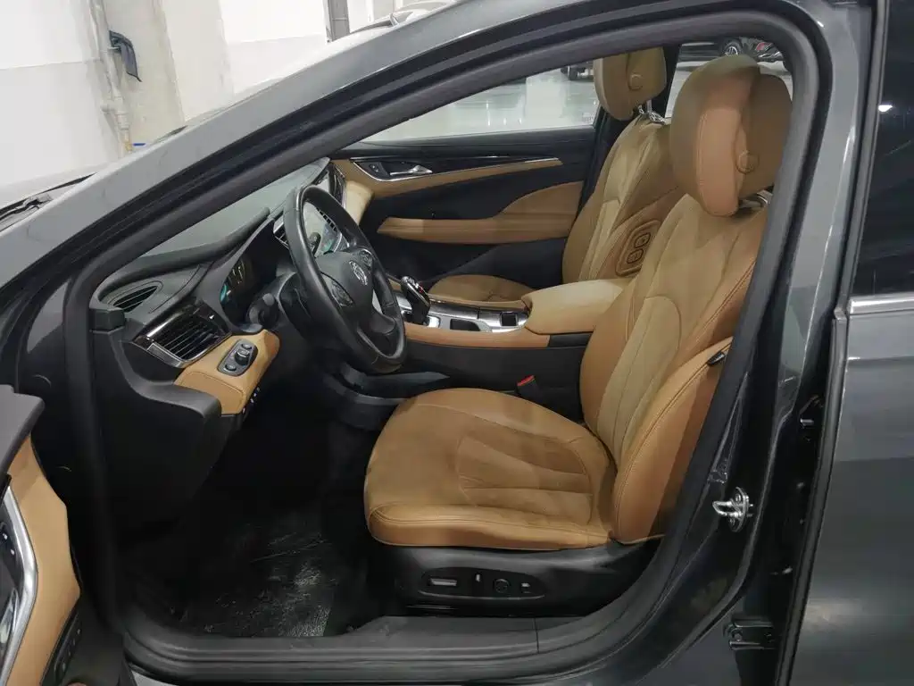 Buick LaCrosse — миниатюра 10