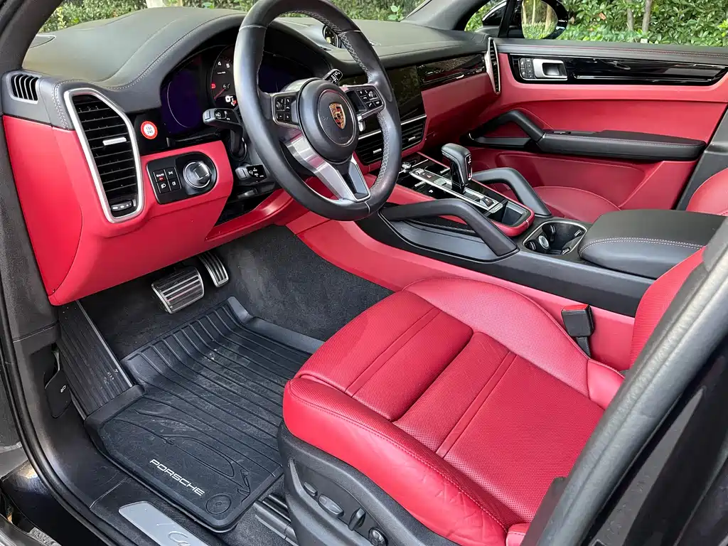 Porsche Cayenne — миниатюра 5