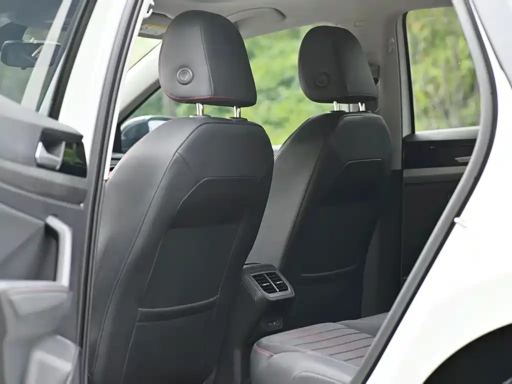Volkswagen Lavida — миниатюра 5