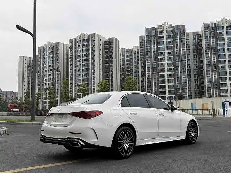 Mercedes-Benz C-Class — миниатюра 10