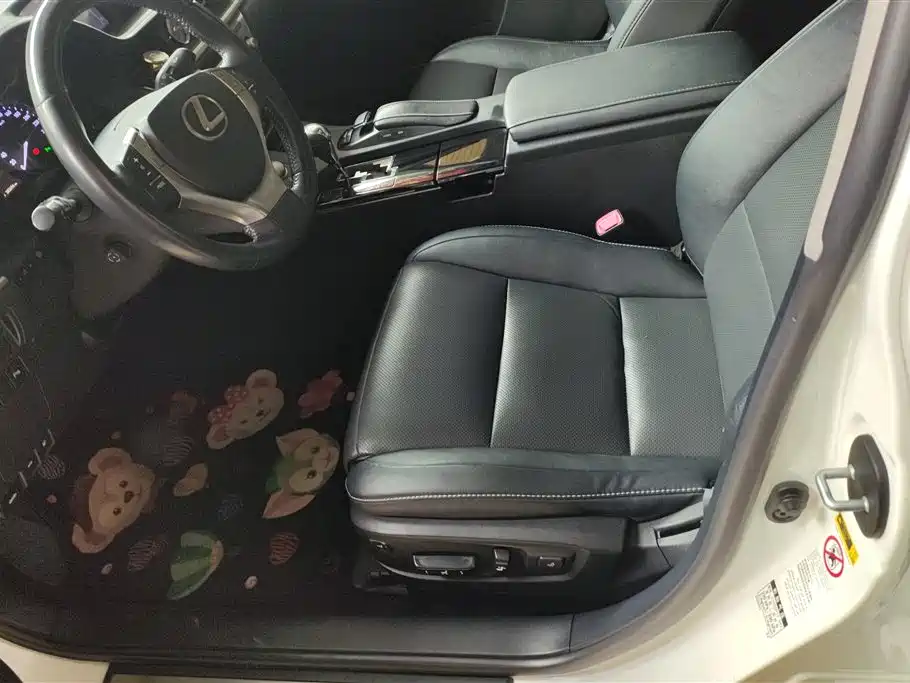 Lexus ES 2014 300h Comfort