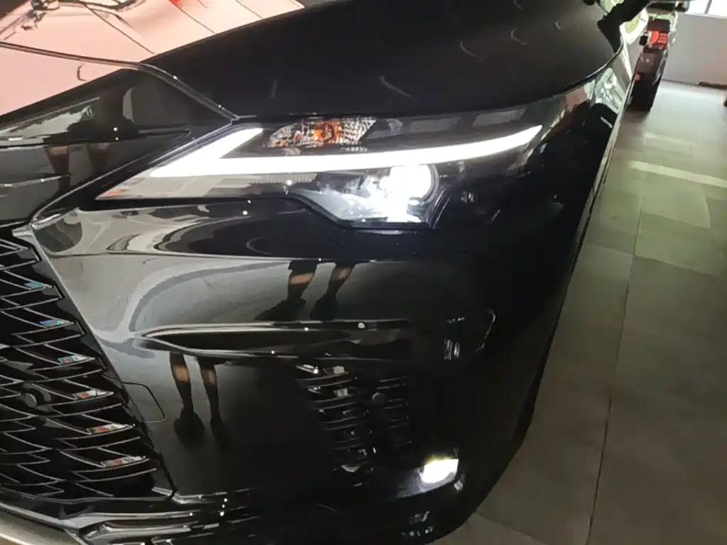 Lexus RX — миниатюра 24