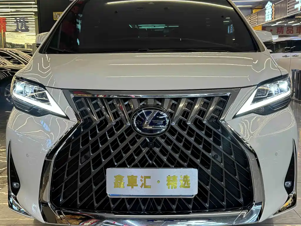 Lexus LM — миниатюра 2