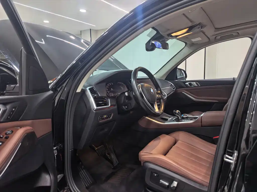 BMW X5 (Import) — миниатюра 7
