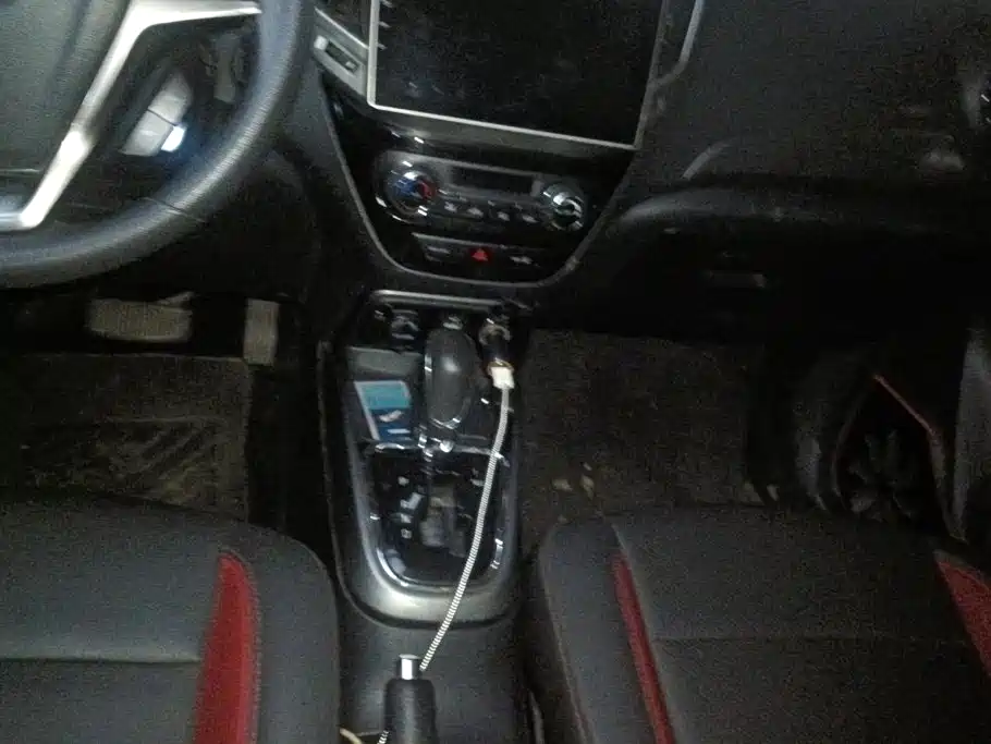 Changan CS15 — миниатюра 16