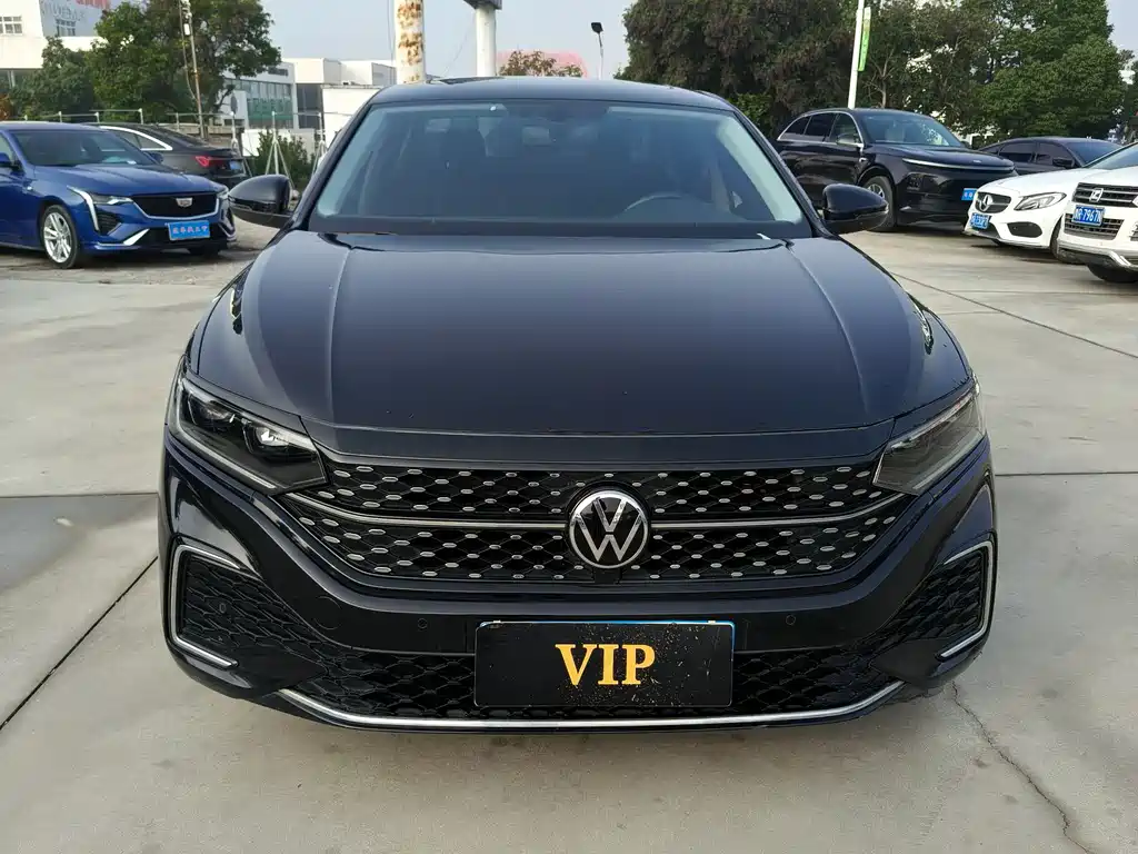 Volkswagen Passat 2022 330TSI Elite